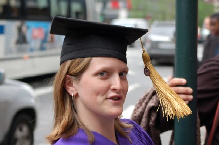 NYU Grad1.jpg (34185 bytes)