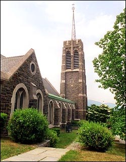 catholicchapel.jpg