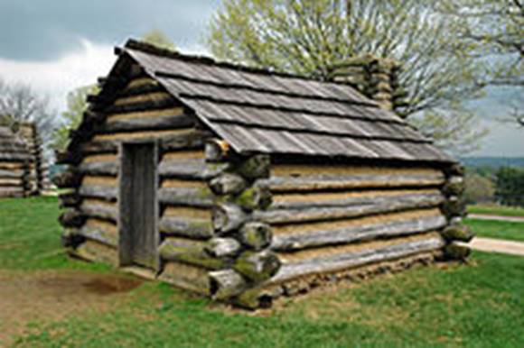https://upload.wikimedia.org/wikipedia/commons/thumb/a/a3/Valley_Forge_cabin.jpg/220px-Valley_Forge_cabin.jpg
