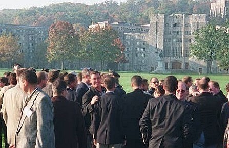 Old Grads1.jpg (54392 bytes)
