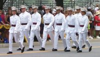 R-Day1757-2s.jpg (77470 bytes)