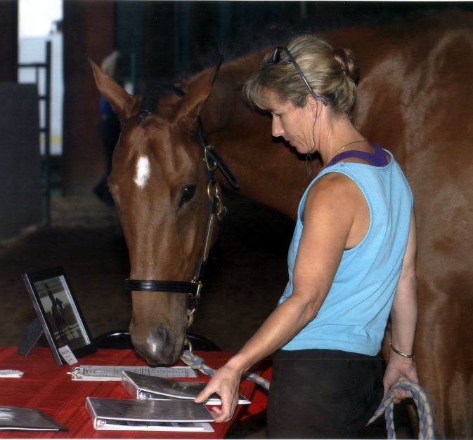 bandit choosing witch pix he likes